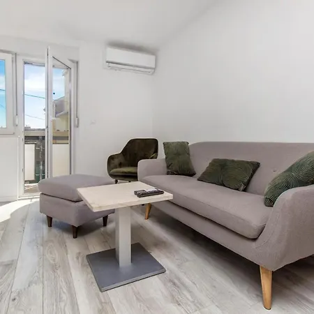 Lovely Center Apartment Sibenik